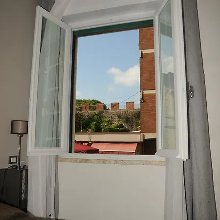 Ariston Tower Pise