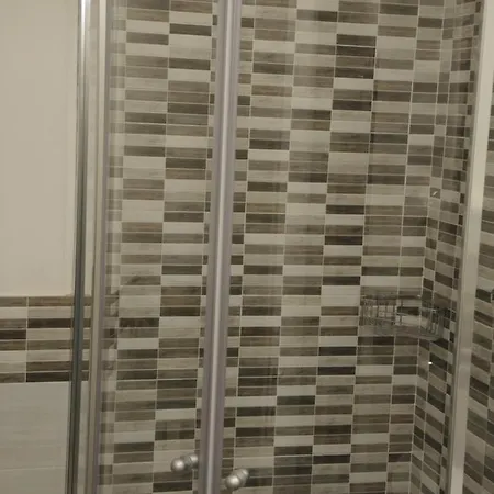 Ariston Tower Couette-café Pise