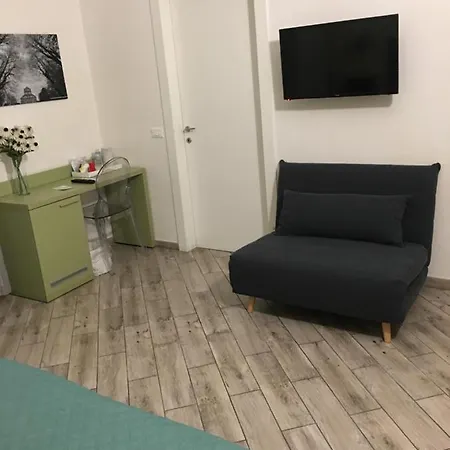 Ariston Tower Bed & Breakfast 2*